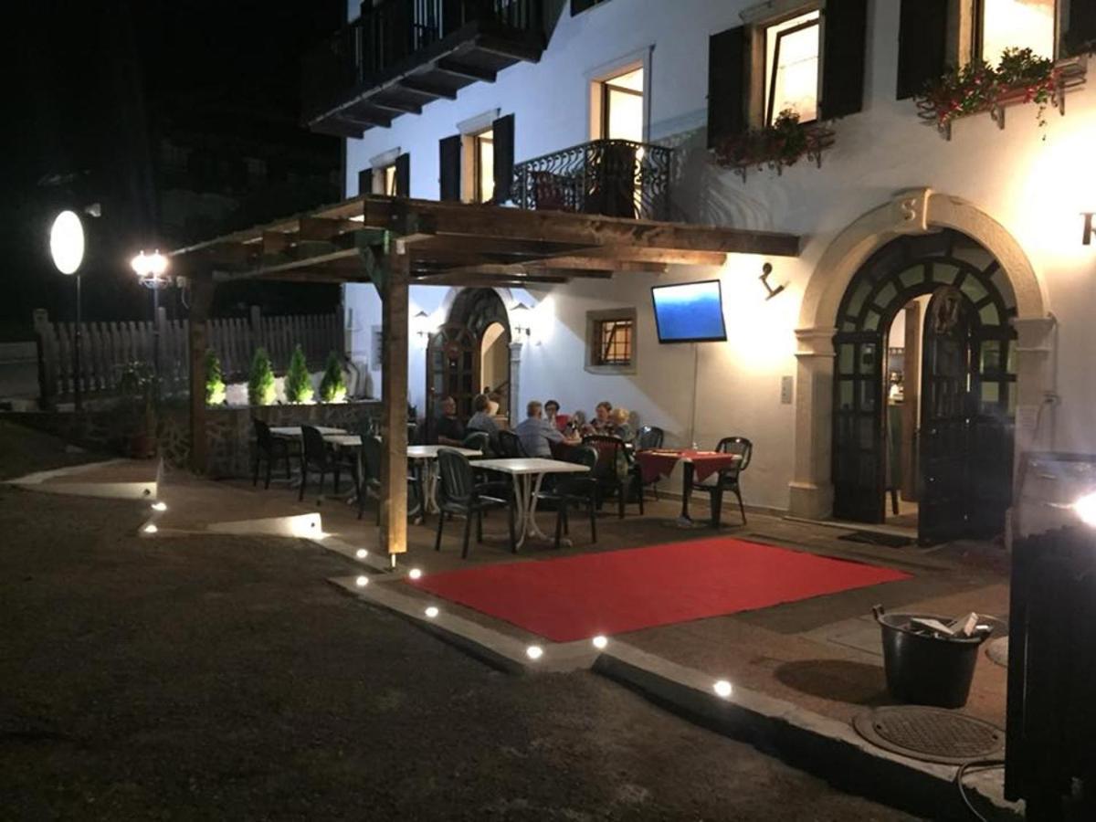 Albergo Locanda Corona Ballino Buitenkant foto