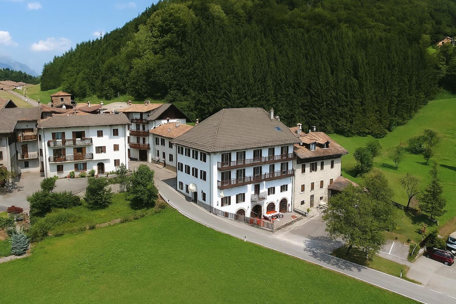 Albergo Locanda Corona Ballino Buitenkant foto